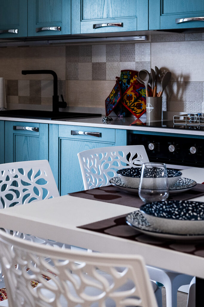 Particolare della cucina del Paradiso sul Mare a Brolo