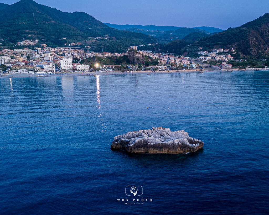 Scoglio di Brolo, Sicilia